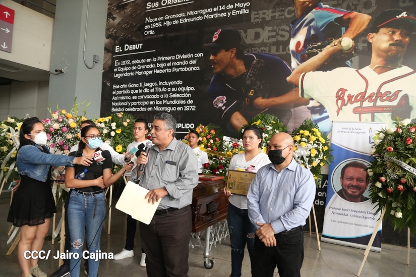 homenaje-postumo-araquistain